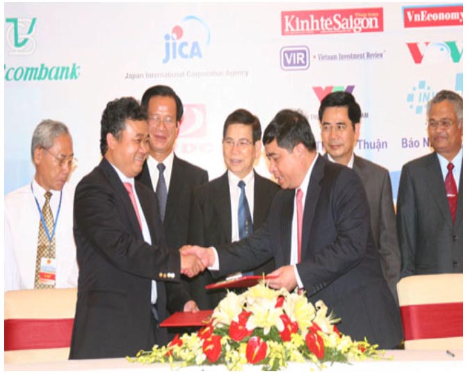 Hội nghị xúc tiến đầu tư vào tỉnh Ninh Thuận năm 2009.